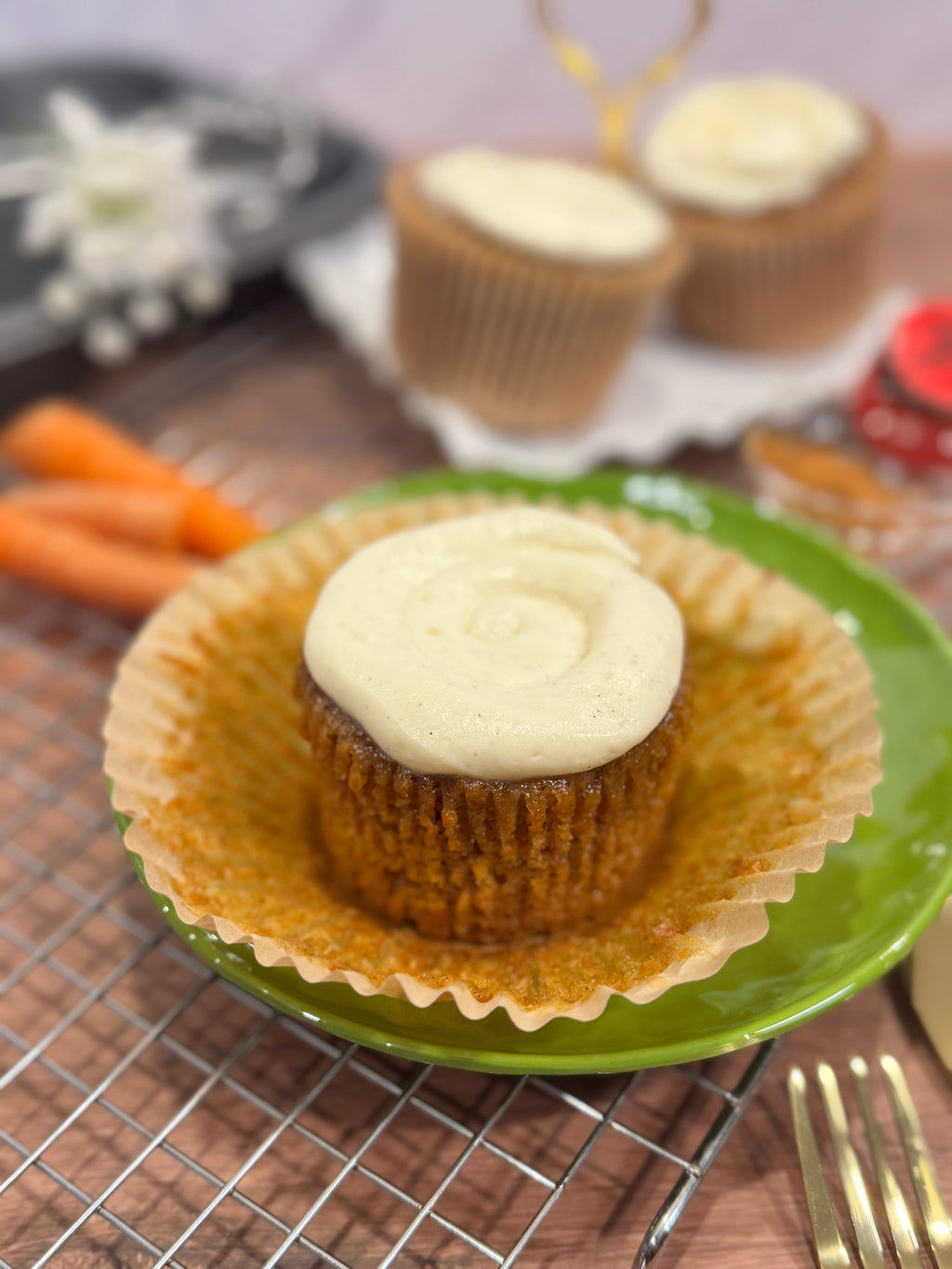 Mother's Day Pre-Sale Cupcakes - Jumbo 3"T x 2.75"B x 1.75"H (serves 2)